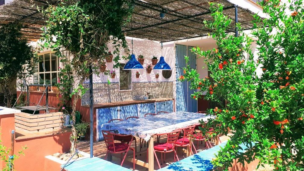 Flores Amarillas B&B Almoharin Buitenkant foto